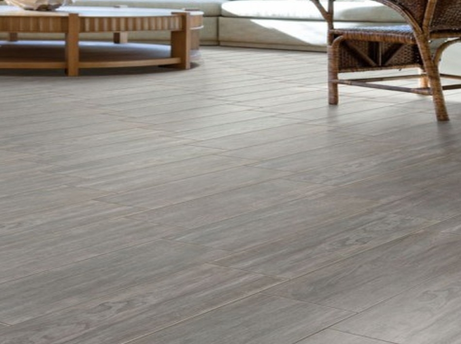 Carrelage sol grand format, carrelage poli, carrelage rectifié ... Carrelage imitation parquet brun clair