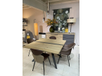 Table de repas avec insert béton