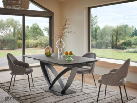 Table Milan