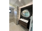 Salle de bain moderne et élégante