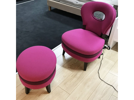 Fauteuil et pouf fushia