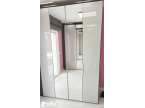 Dressing laqué gris soie et miroir
